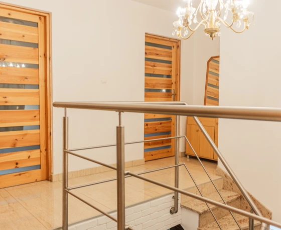 Ciecierzyce, Osiedlowa - 930000 zł (nr 7/17696/ODS)