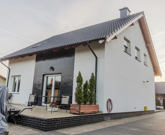 Ciecierzyce, Osiedlowa - 930000 zł (nr 7/17696/ODS)