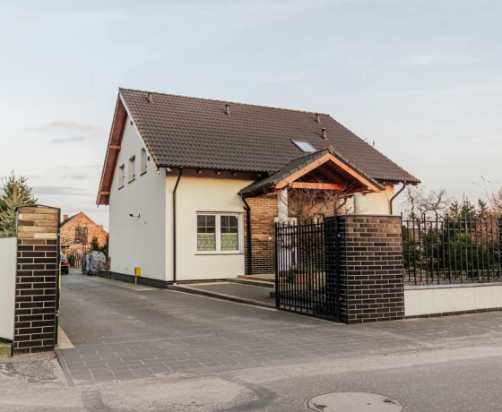 Dom na sprzedaż, Ciecierzyce - 930 000 zł