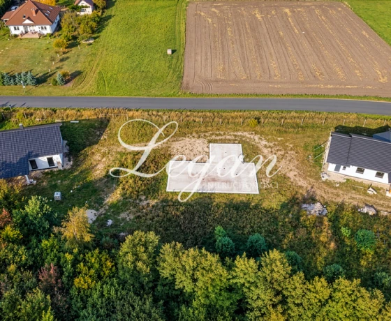 Borek - 249000 zł (nr 277/2181/OGS)