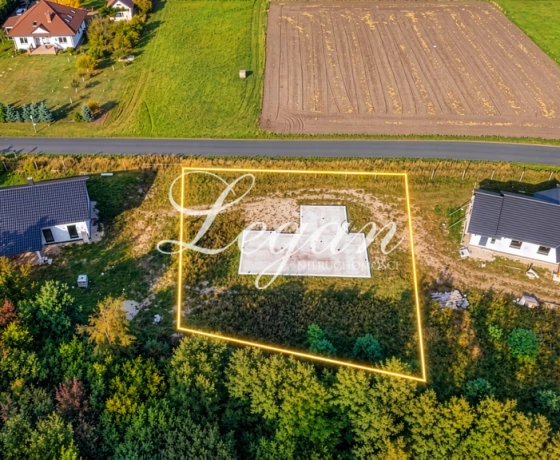 Borek - 249000 zł (nr 277/2181/OGS)